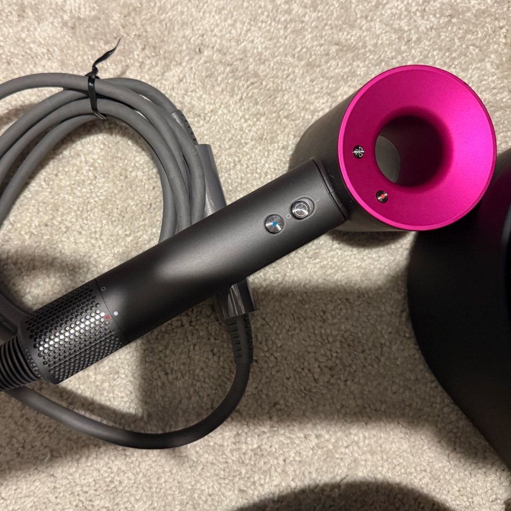 Brand New Dyson Supersonic HD07 Hair Dryer 100% authentic- Firm price-discount